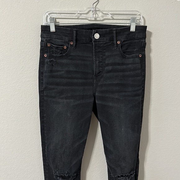 American Eagle The Lu(x)e Jean Hi-Rise Jegging Skinny Black Distressed Size 8 - Picture 3 of 16